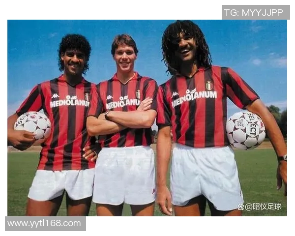 足球明星闪耀赛场引领风潮成就传奇职业生涯与个人辉煌