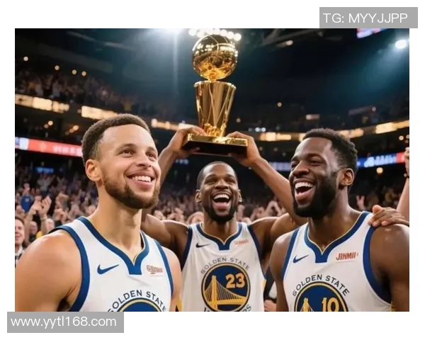 勇士足球球星带领球队征战赛季巅峰 力争创历史新辉煌