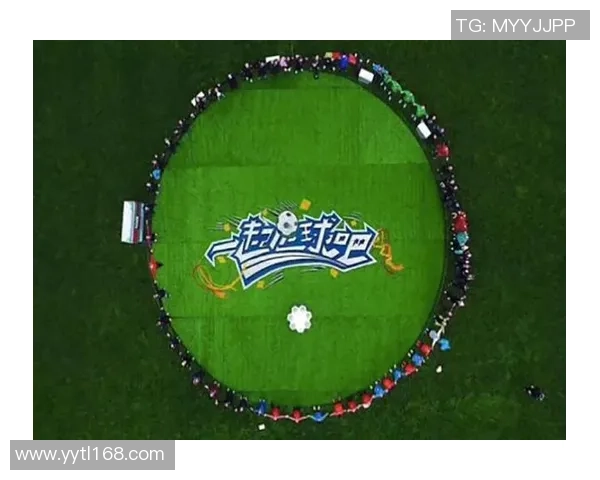 聚焦足球球星卡虾米收藏热潮探秘球迷文化与价值背后的故事